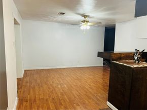 5539 Greylog Drive, Houston TX 77048