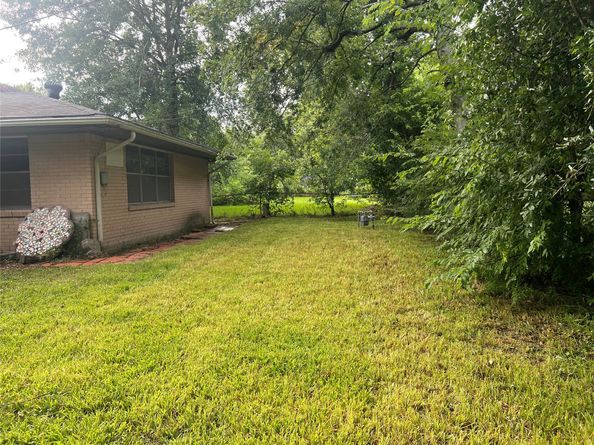 5539 Greylog Drive, Houston TX 77048