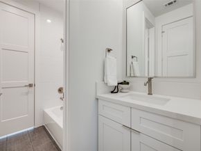 411 W DREW Street, Houston TX 77006