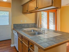 3100 Jeanetta Street 703, Houston TX 77063