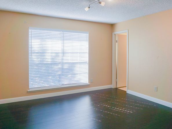 3100 Jeanetta Street 703, Houston TX 77063