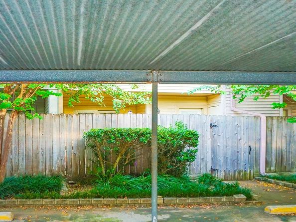 3100 Jeanetta Street 703, Houston TX 77063