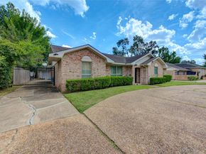 3307 Freshmeadows Drive, Houston TX 77063