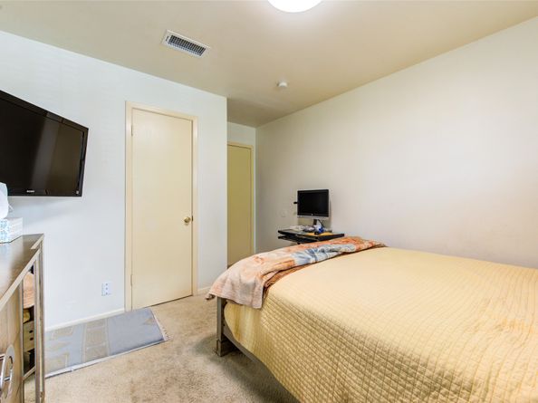 3307 Freshmeadows Drive, Houston TX 77063