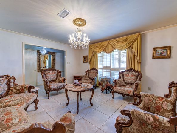 3307 Freshmeadows Drive, Houston TX 77063