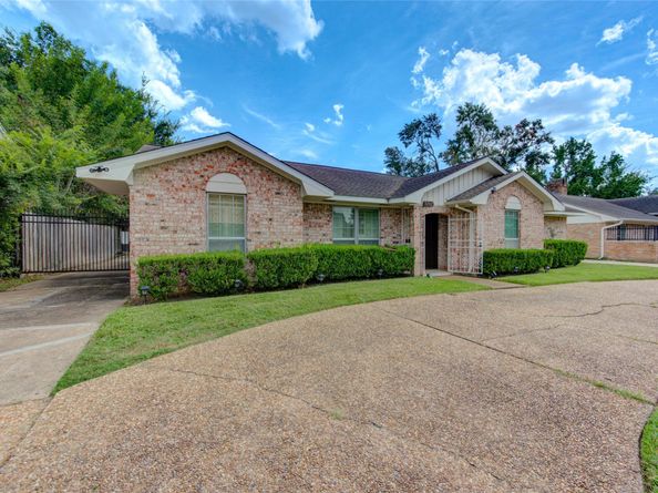 3307 Freshmeadows Drive, Houston TX 77063
