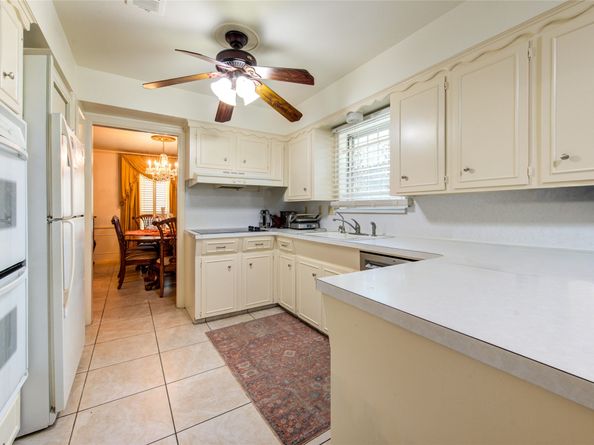 3307 Freshmeadows Drive, Houston TX 77063