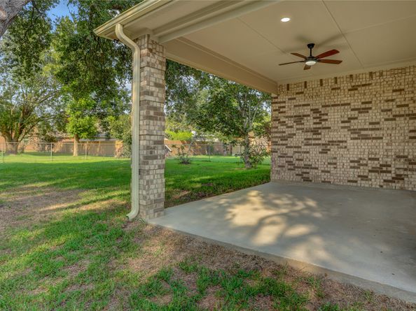 8405 Folkstone Lane, Houston TX 77075