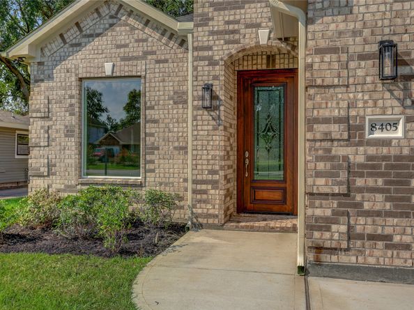 8405 Folkstone Lane, Houston TX 77075