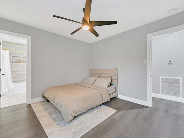 5122 Braesheather Drive, Houston TX 77096