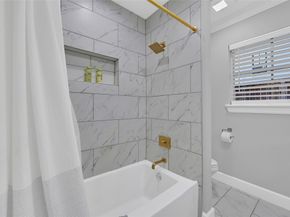 5122 Braesheather Drive, Houston TX 77096
