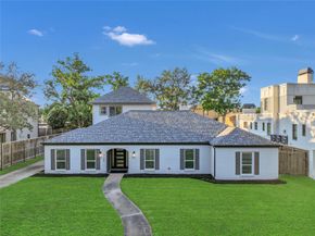 5122 Braesheather Drive, Houston TX 77096