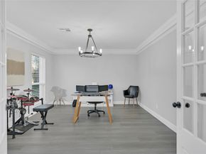 5122 Braesheather Drive, Houston TX 77096