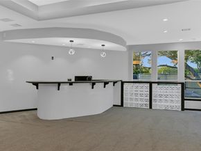 5122 Braesheather Drive, Houston TX 77096