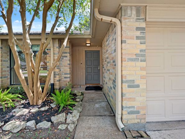 834 Mayweather Lane, Richmond TX 77406