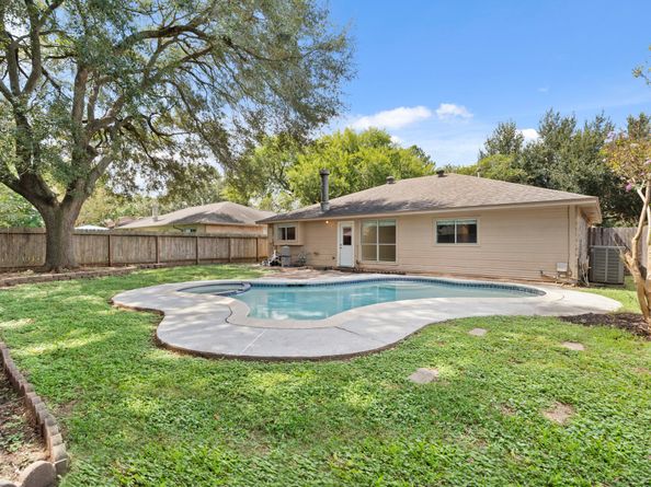 834 Mayweather Lane, Richmond TX 77406