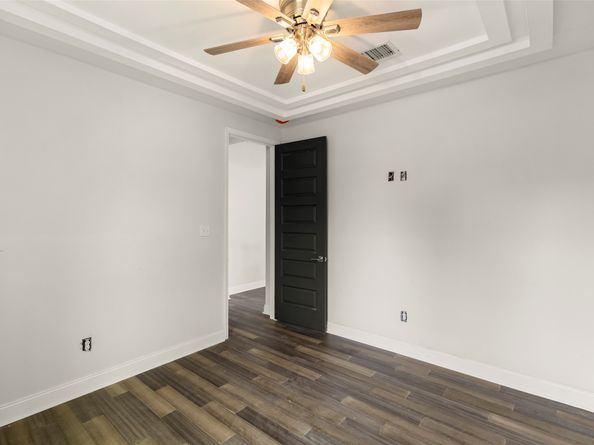 4819 Los Angeles Street, Houston TX 77026