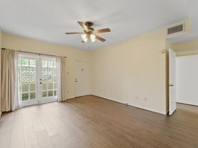 8055 Cambridge Street 21, Houston TX 77054