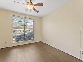 8055 Cambridge Street 21, Houston TX 77054