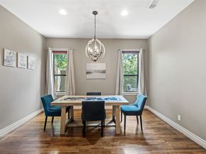 1129 Sherwood Run, Houston TX 77043