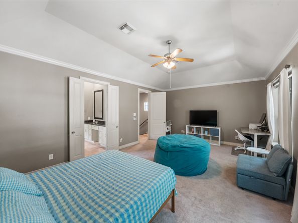1129 Sherwood Run, Houston TX 77043