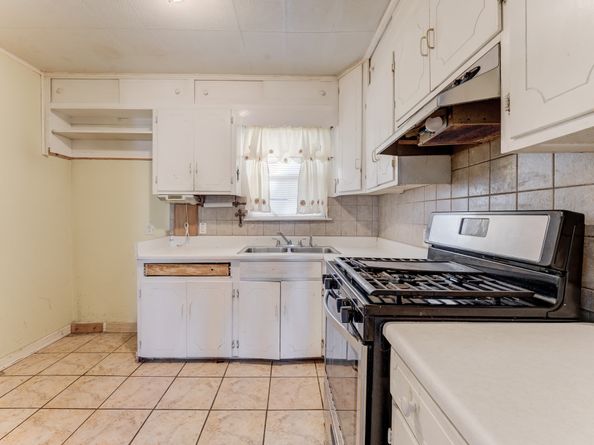 1143 Zoe Street, Houston TX 77020