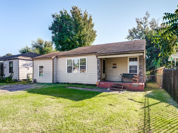 1143 Zoe Street, Houston TX 77020