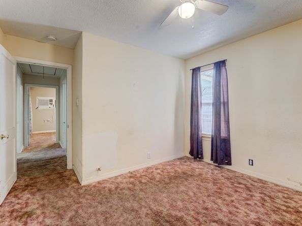1143 Zoe Street, Houston TX 77020