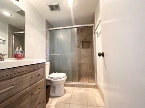 3224 Timmons Lane 154, Houston TX 77027