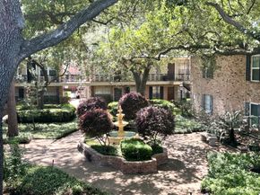3224 Timmons Lane 154, Houston TX 77027