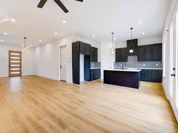 9007 Noel A and B Street, Houston TX 77033