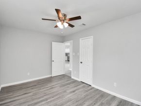 5041 Southwind Street, Houston TX 77033