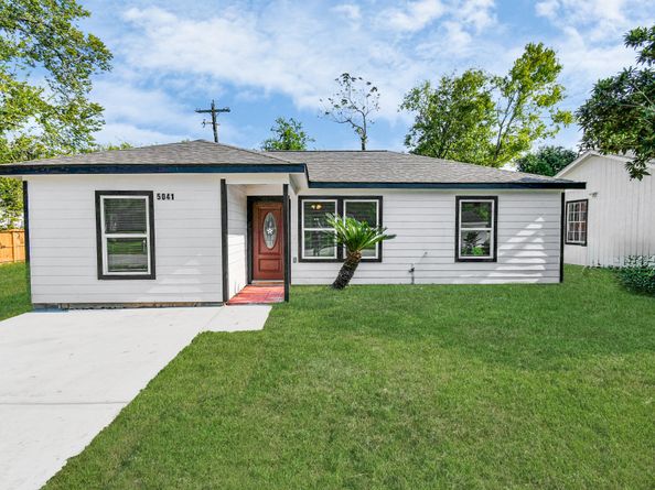 5041 Southwind Street, Houston TX 77033