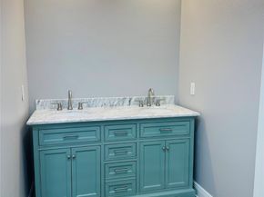 5317 Higgins Street, Houston TX 77033