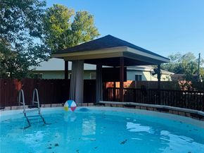 5317 Higgins Street, Houston TX 77033