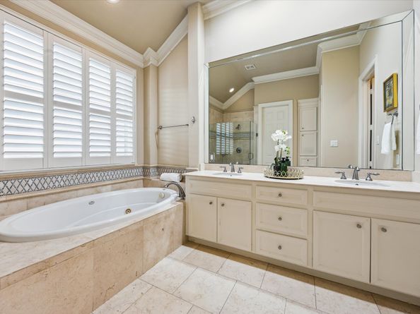 2006 Helena Street, Houston TX 77002