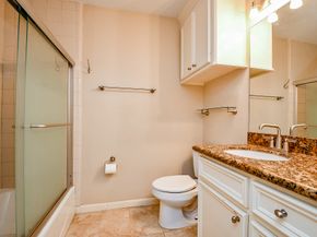 5244 Arboles Drive 6, Houston TX 77035