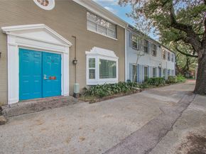 11609 Chimney Rock Road B, Houston TX 77035