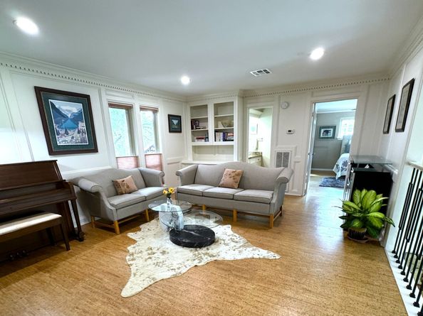 734 Plainwood Drive, Houston TX 77079