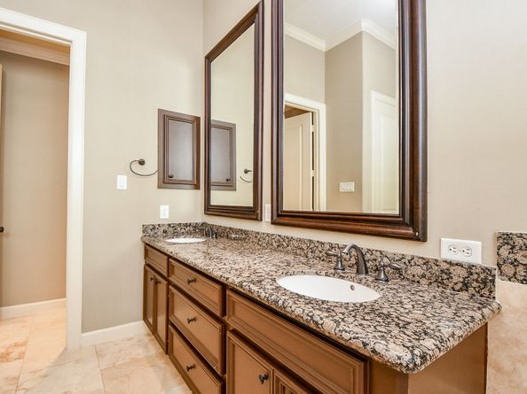 4826 Austin Street, Houston TX 77004