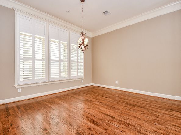 4826 Austin Street, Houston TX 77004