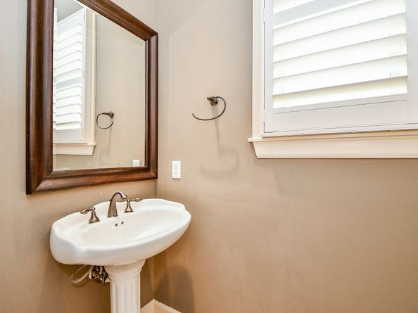 4826 Austin Street, Houston TX 77004