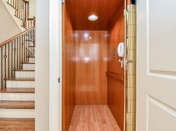 4826 Austin Street, Houston TX 77004