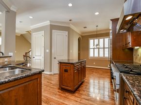 4826 Austin Street, Houston TX 77004