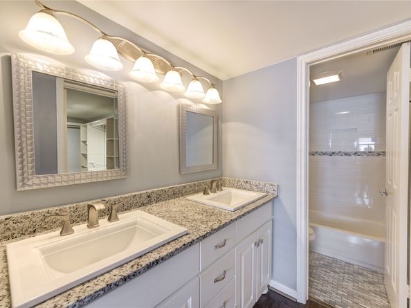 4000 Purdue Street 118, Houston TX 77005