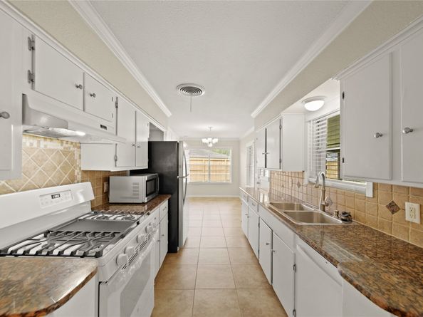 10803 Doud Street, Houston TX 77035