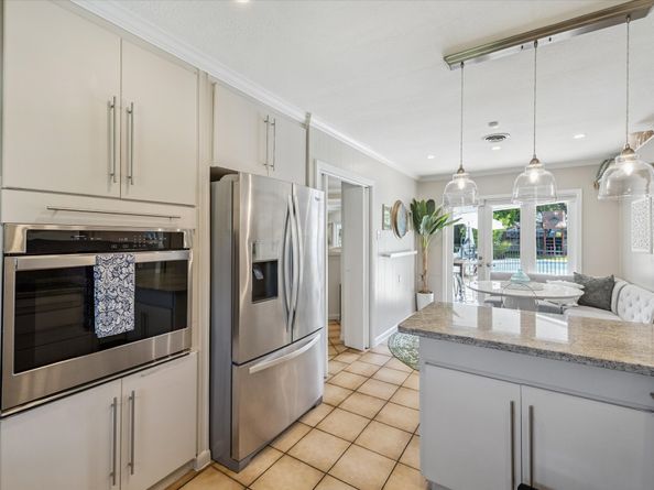 3633 Sun Valley Drive, Houston TX 77025