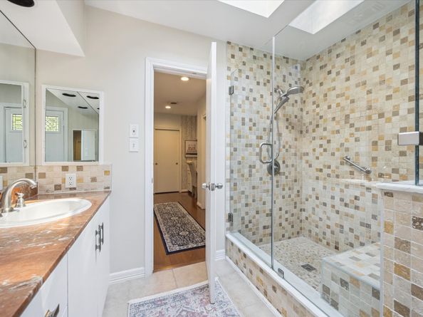 3633 Sun Valley Drive, Houston TX 77025