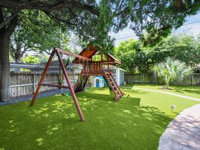 3633 Sun Valley Drive, Houston TX 77025