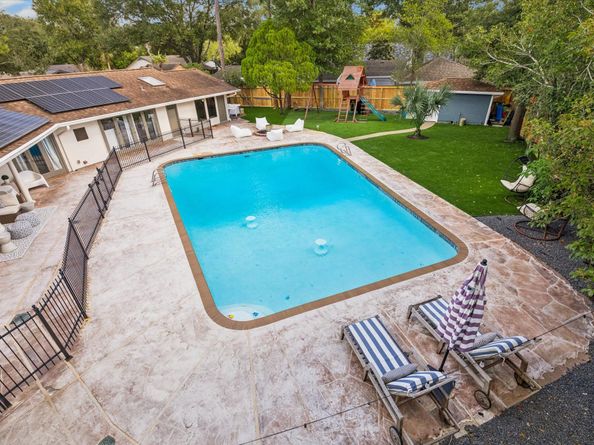 3633 Sun Valley Drive, Houston TX 77025